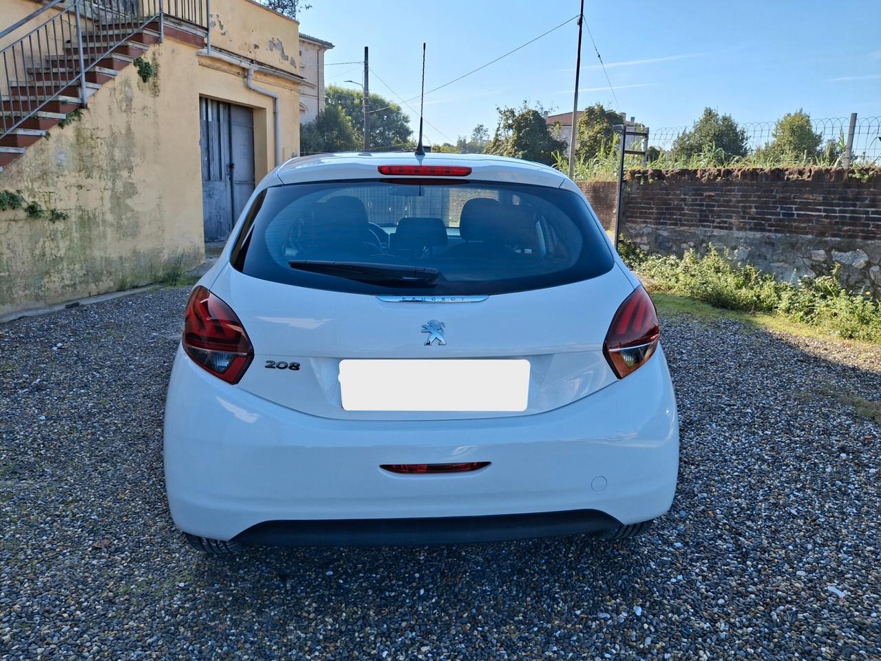 Peugeot 208 BlueHDi 75 5 porte Allure