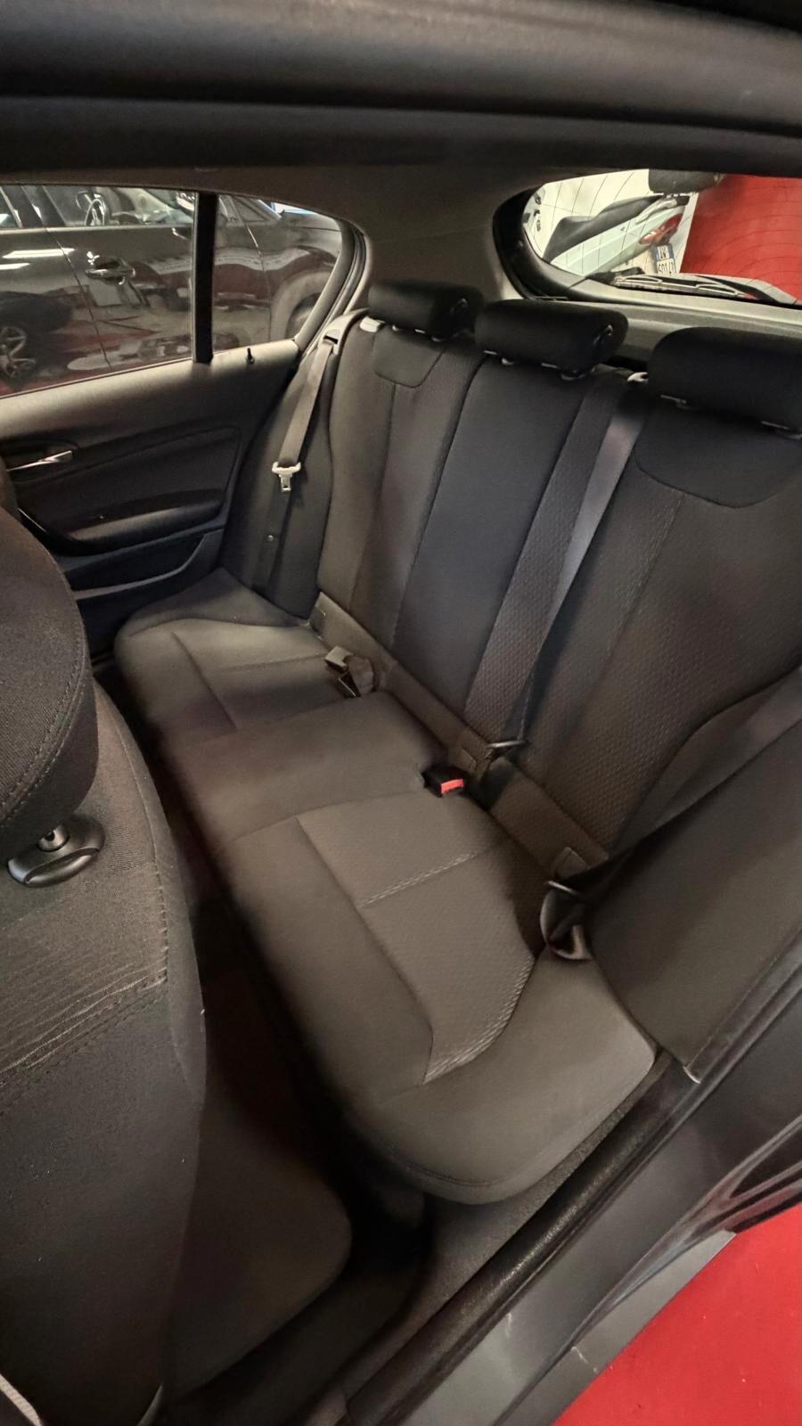 Bmw 116 116d 5p. Business