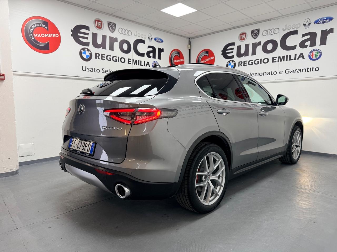 Alfa Romeo Stelvio 2.0 Turbo 280 CV AT8 Q4 B-Tech 11/2018 TETTO RADAR