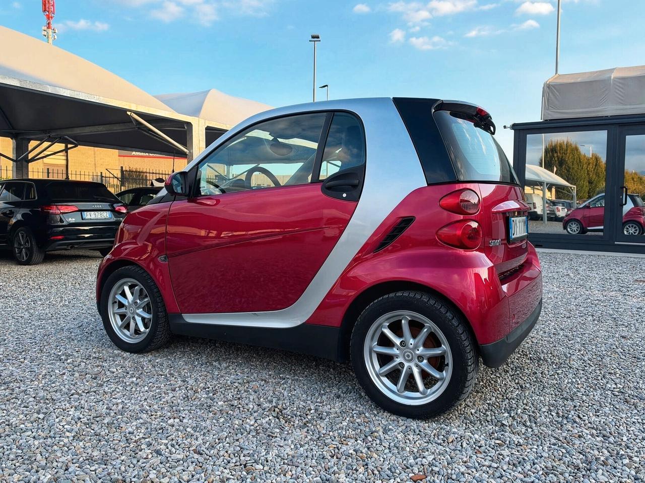 Smart ForTwo 1000 52 kW coupé OK NEOPATENTATI