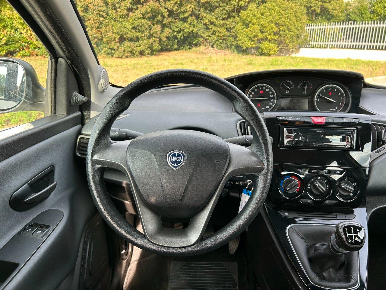 Lancia Ypsilon 5 Porte Ypsilon 1.2 GPL Silver 69cv