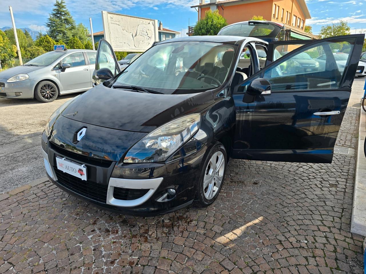 Renault Scenic Scénic X-Mod 1.5 dCi 110CV