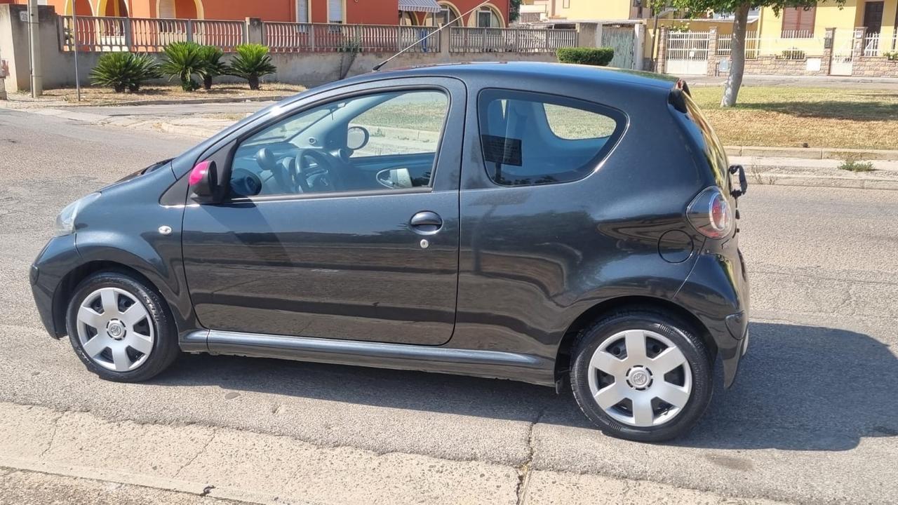 Toyota Aygo 1.0 12V VVT-i 3 porte Sol