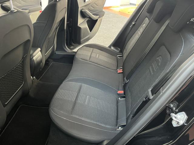 FORD Focus 1.0 Active AUTO|NEOPAT.LED|ACC|CARPLAY|17'