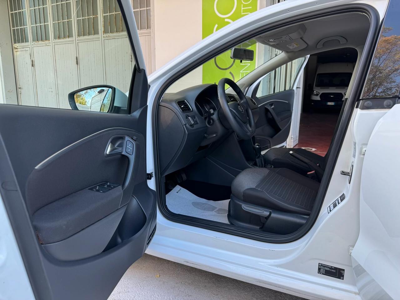Volkswagen Polo 1.4tdi Comfortline GARANZIA 24 MES