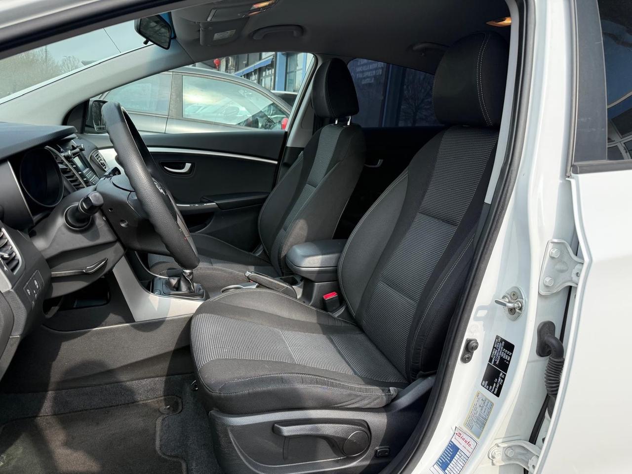 Hyundai i30 1.4 5p. OK NEOPATENTATI