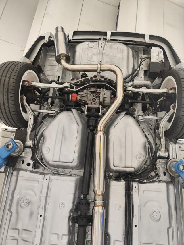 MITSUBISHI Lancer 2,0 Turbo 4x4 Evolution VI GSR