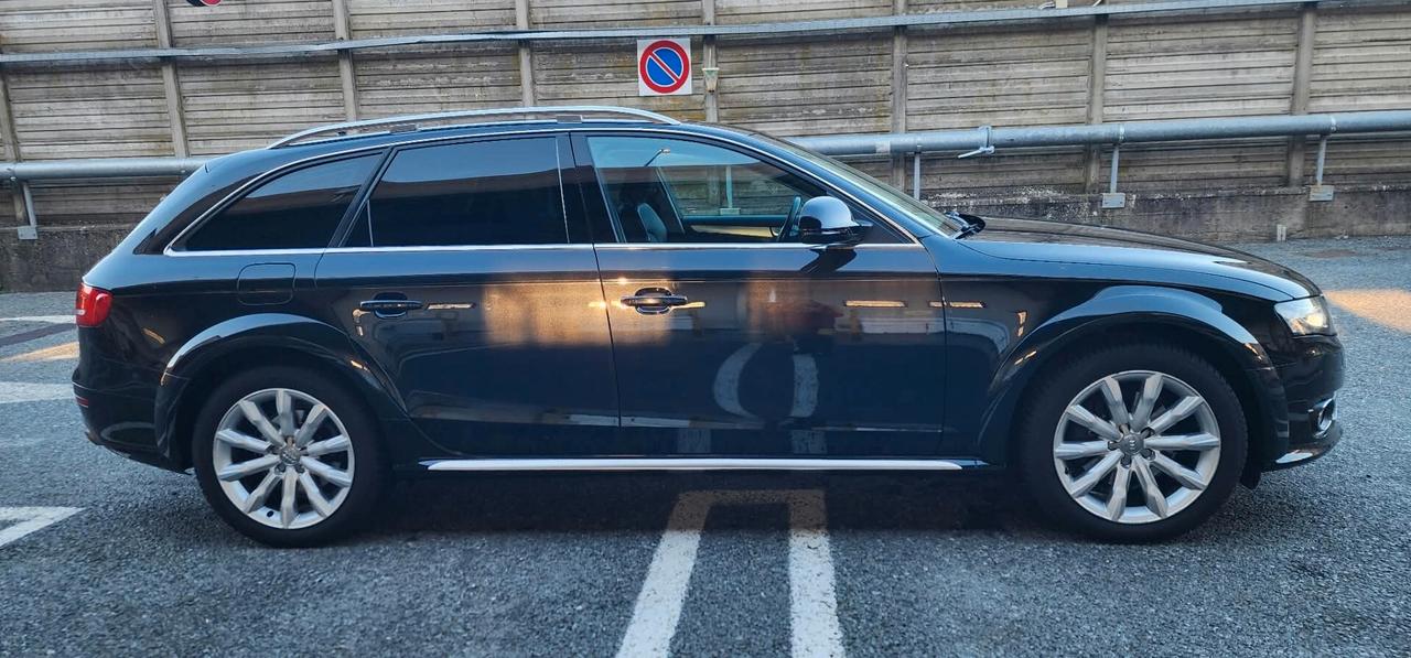 Audi A4 allroad 2.0 TFSI S Advanced-MOTORE NUOVO