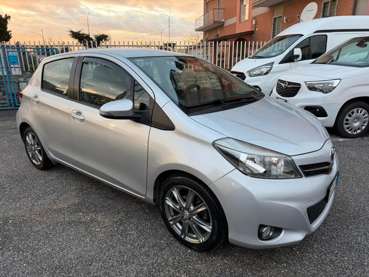 Toyota Yaris 1.4 **AUTOMATICA**
