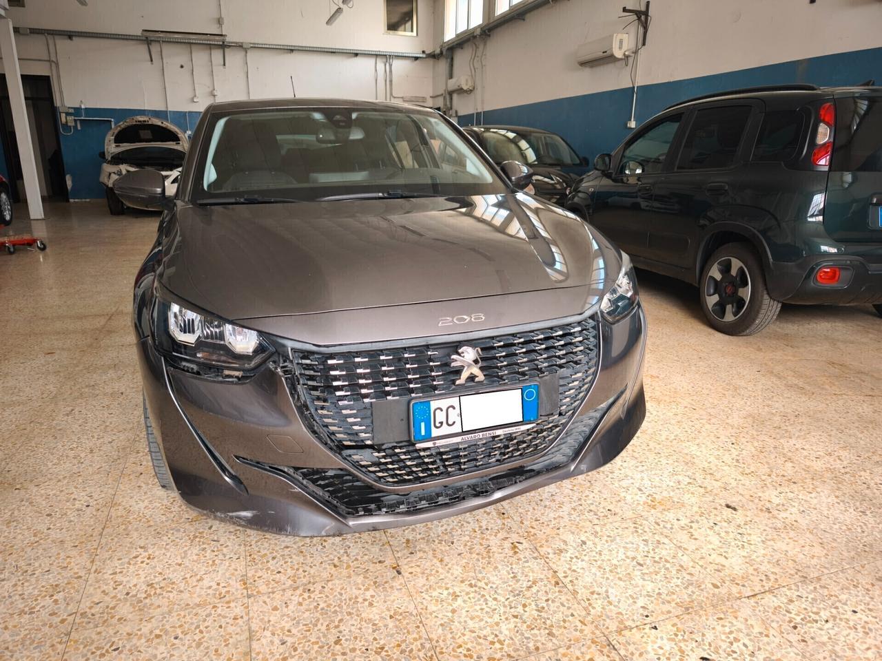 Peugeot 208 PURE TECH INCIDENTATA