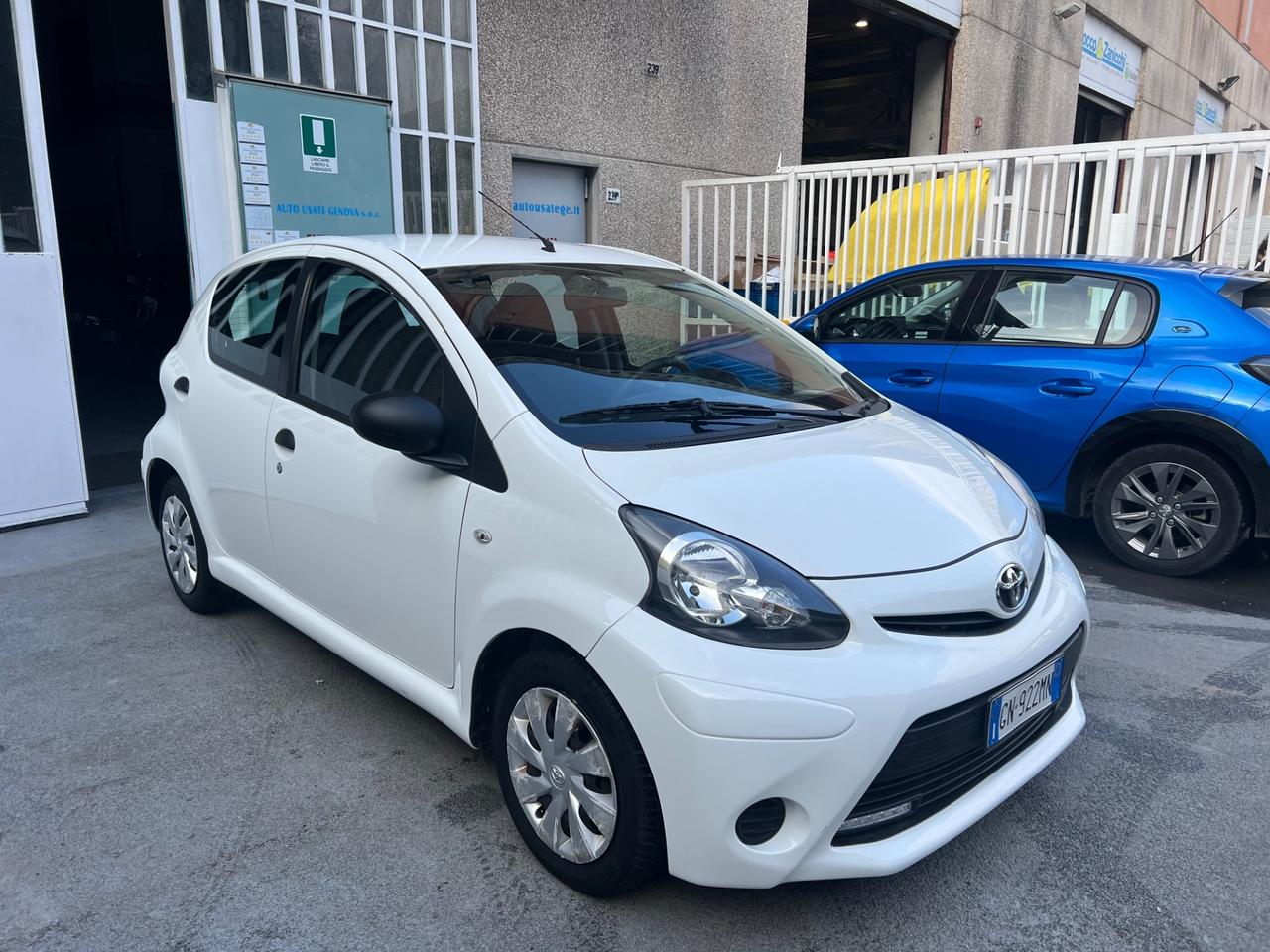 Toyota Aygo 1.0 12V VVT-i 5 porte Lounge Connect