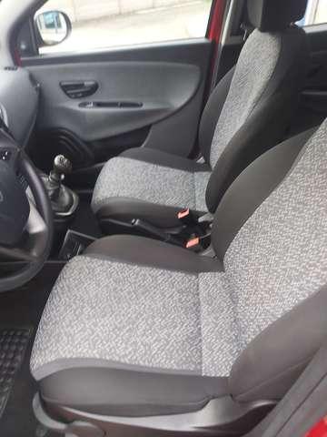 Lancia Ypsilon 1.0 firefly hybrid Silver s&s 70cv 5p.ti