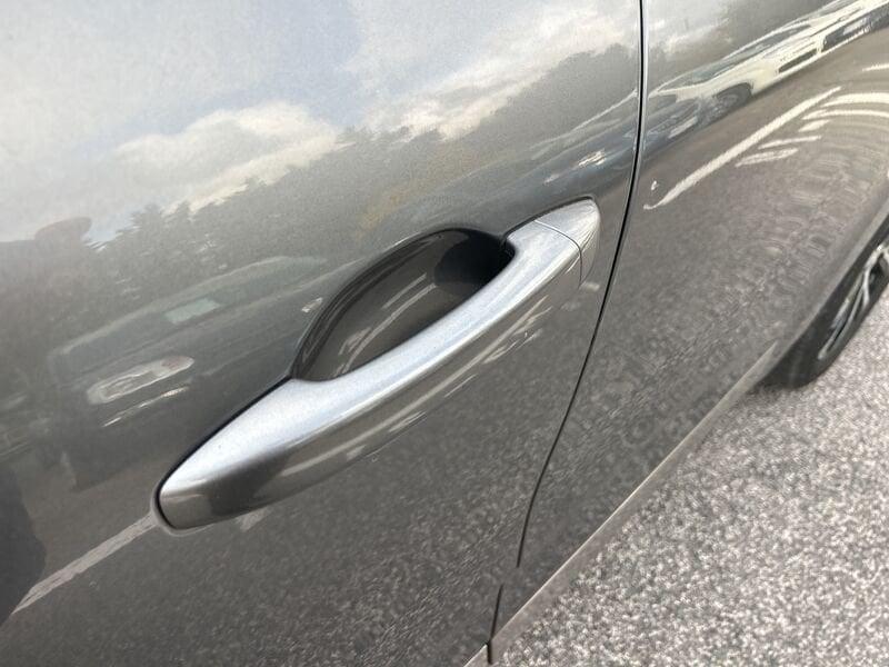 Renault Clio V 2019 1.0 tce Intens Gpl 100cv my21