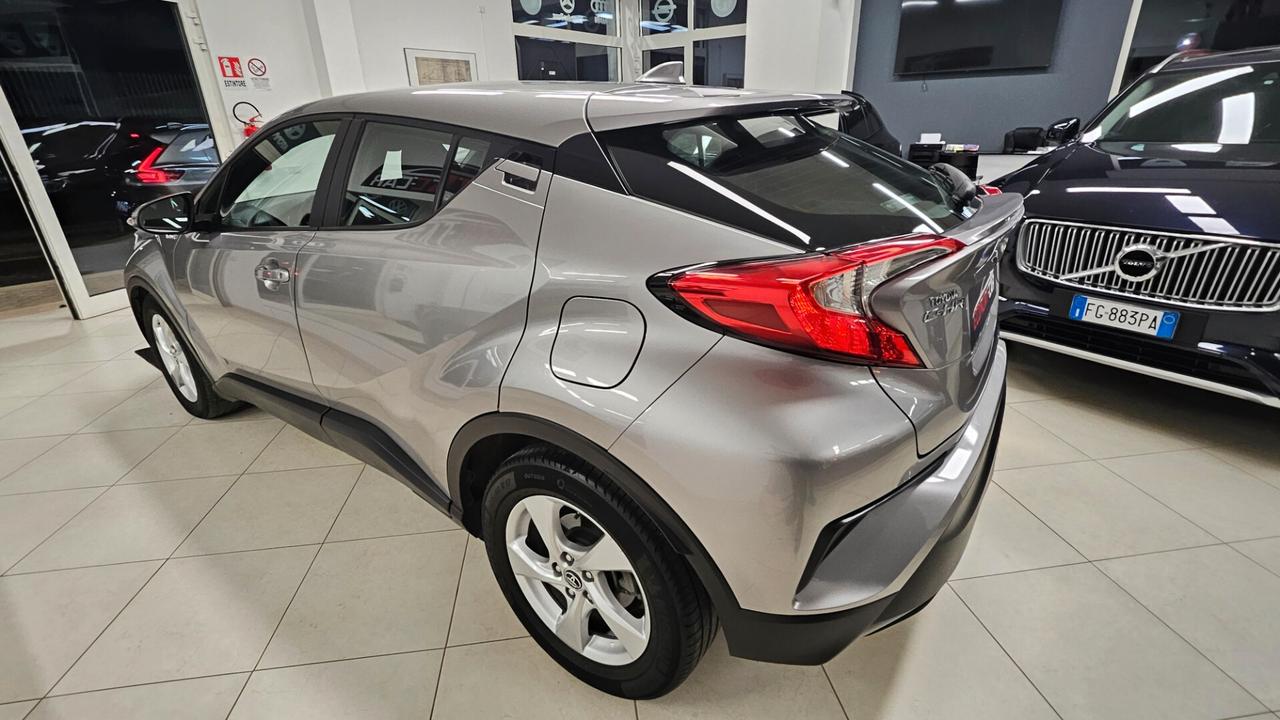 Toyota C-HR 1.8 Hybrid E-CVT Business