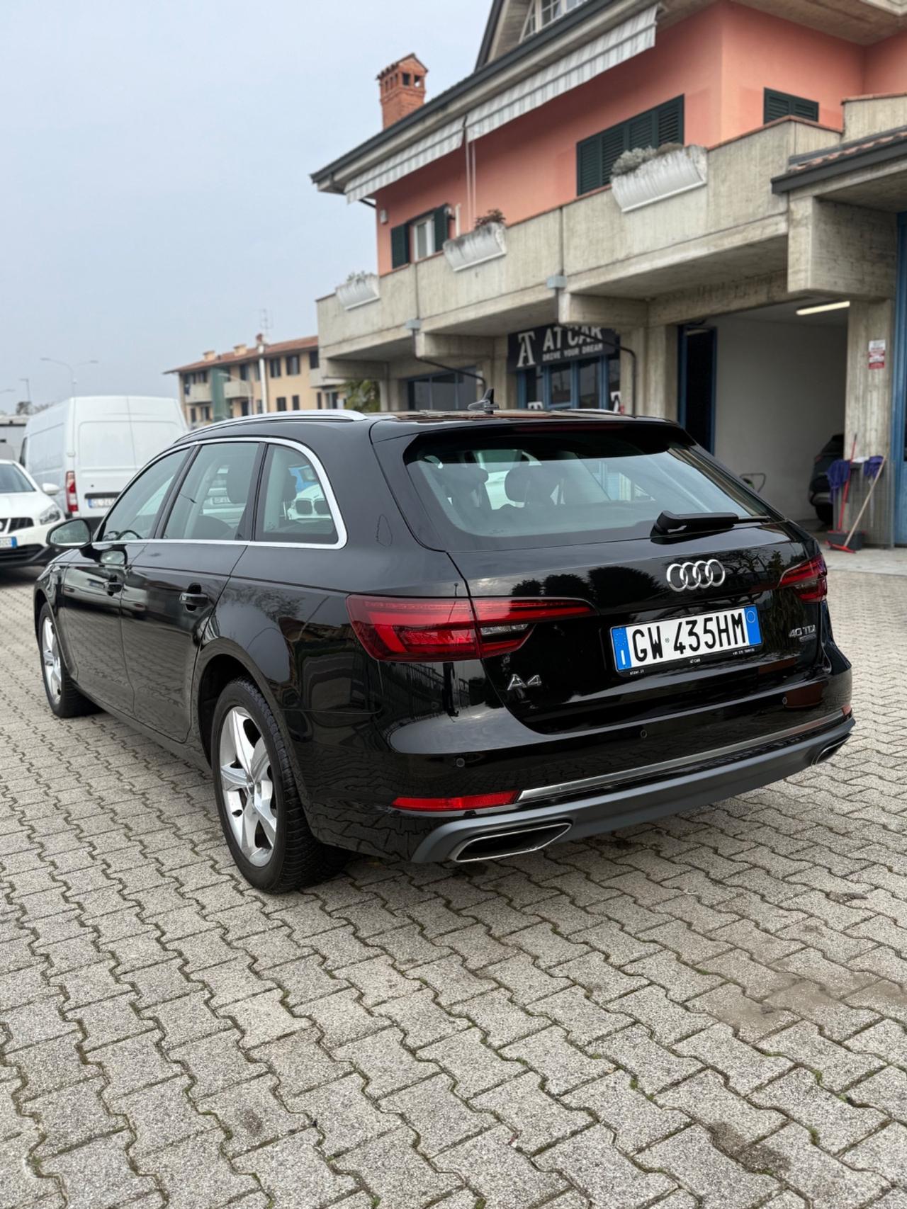 Audi A4 40 TDI quattro S tronic