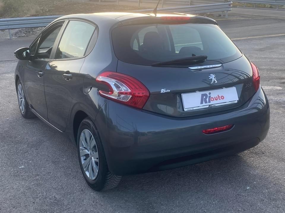 Peugeot 208 1.6 e-HDi 92 CV Stop&Start 5 porte Allure