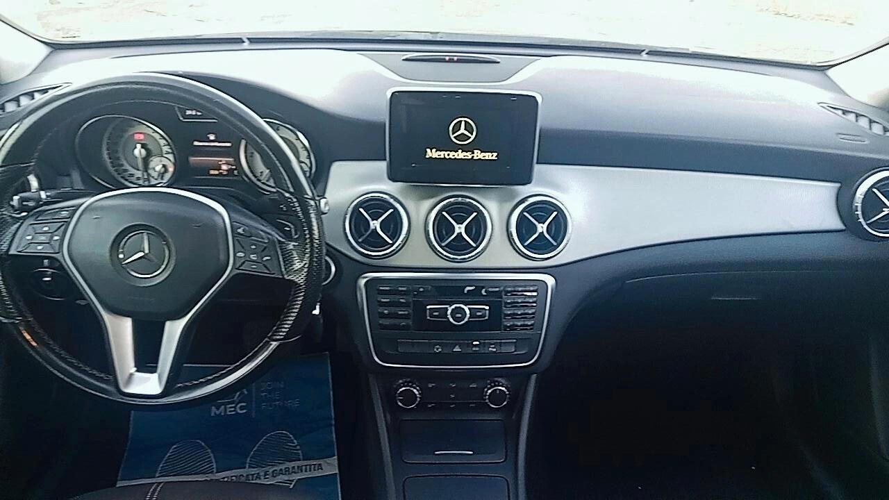 Mercedes. CLA 200 CDI Premium