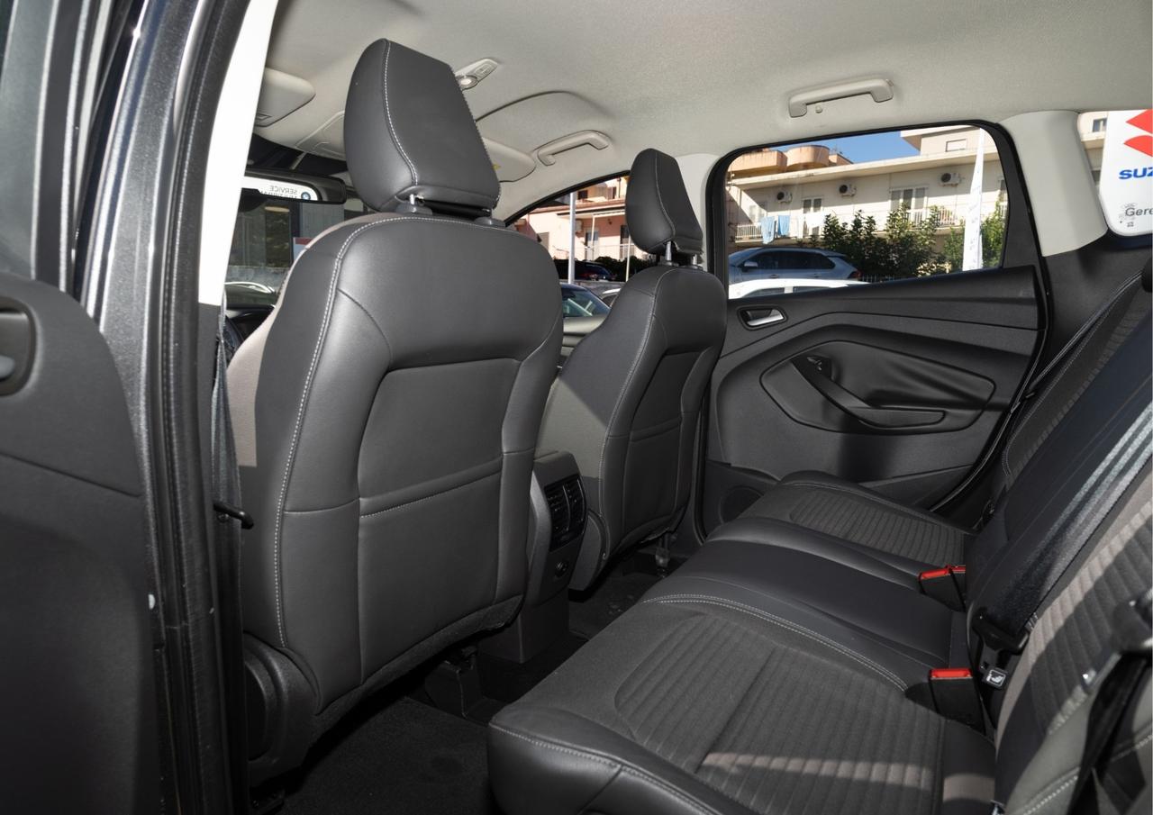 Ford Kuga 1.5 TDCI 120 CV S&S 2WD Powershift Titanium