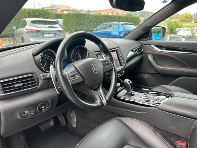 MASERATI Levante Levante V6 Diesel AWD Nerissim...
