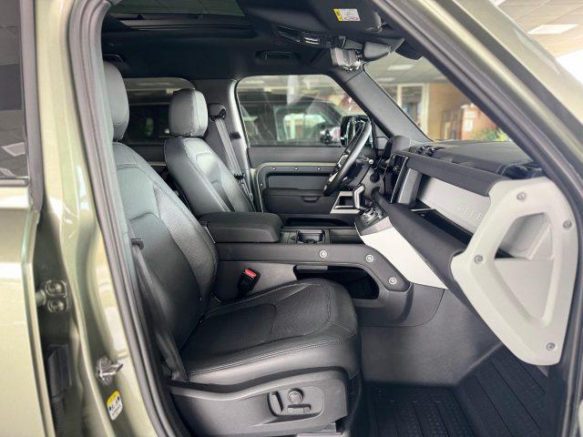 LAND ROVER Defender 110 3.0D I6 250 CV AWD Auto HSE *GANCIO*TETTO*