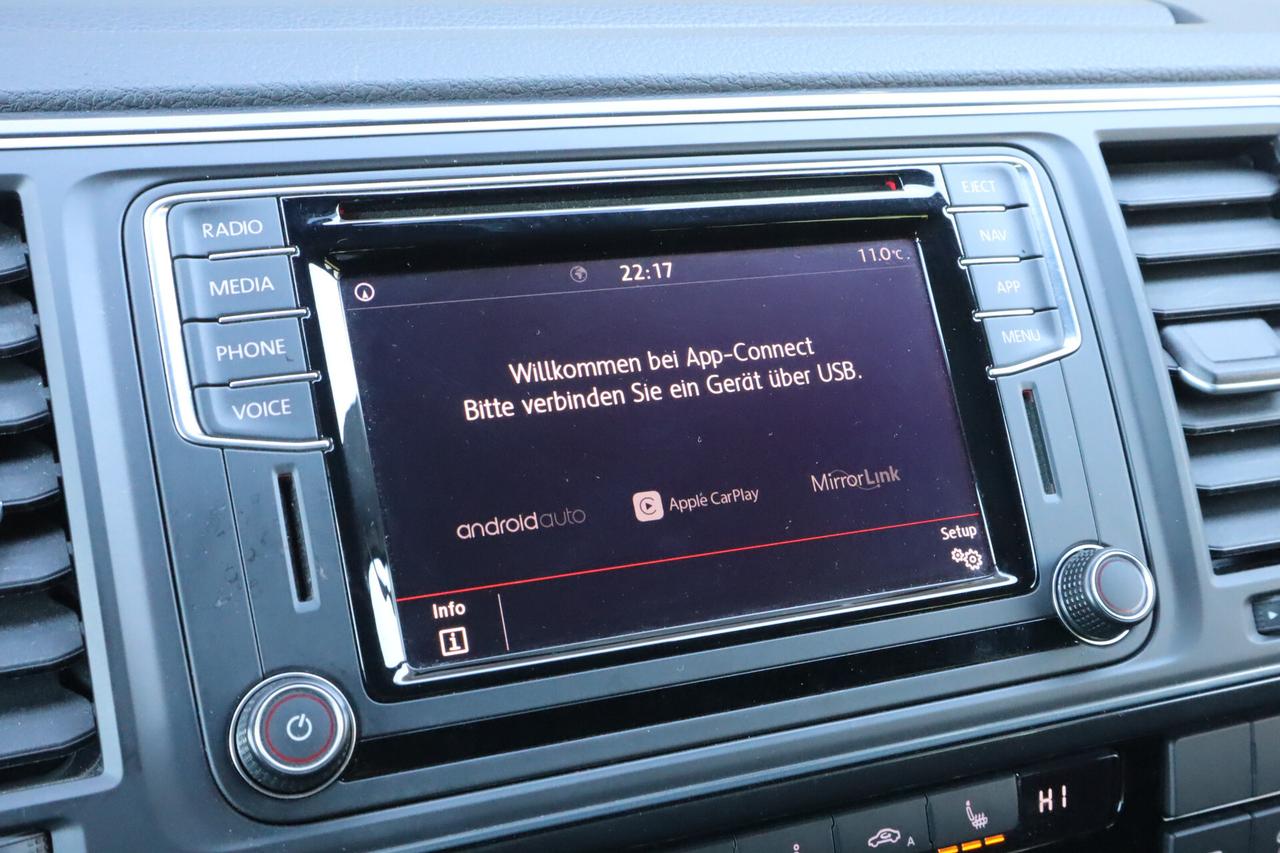 Volkswagen Multivan 2.0 TDI 150CV DSG 7POSTI PELLE GANCIO 2x PORTE SCORREVOLI