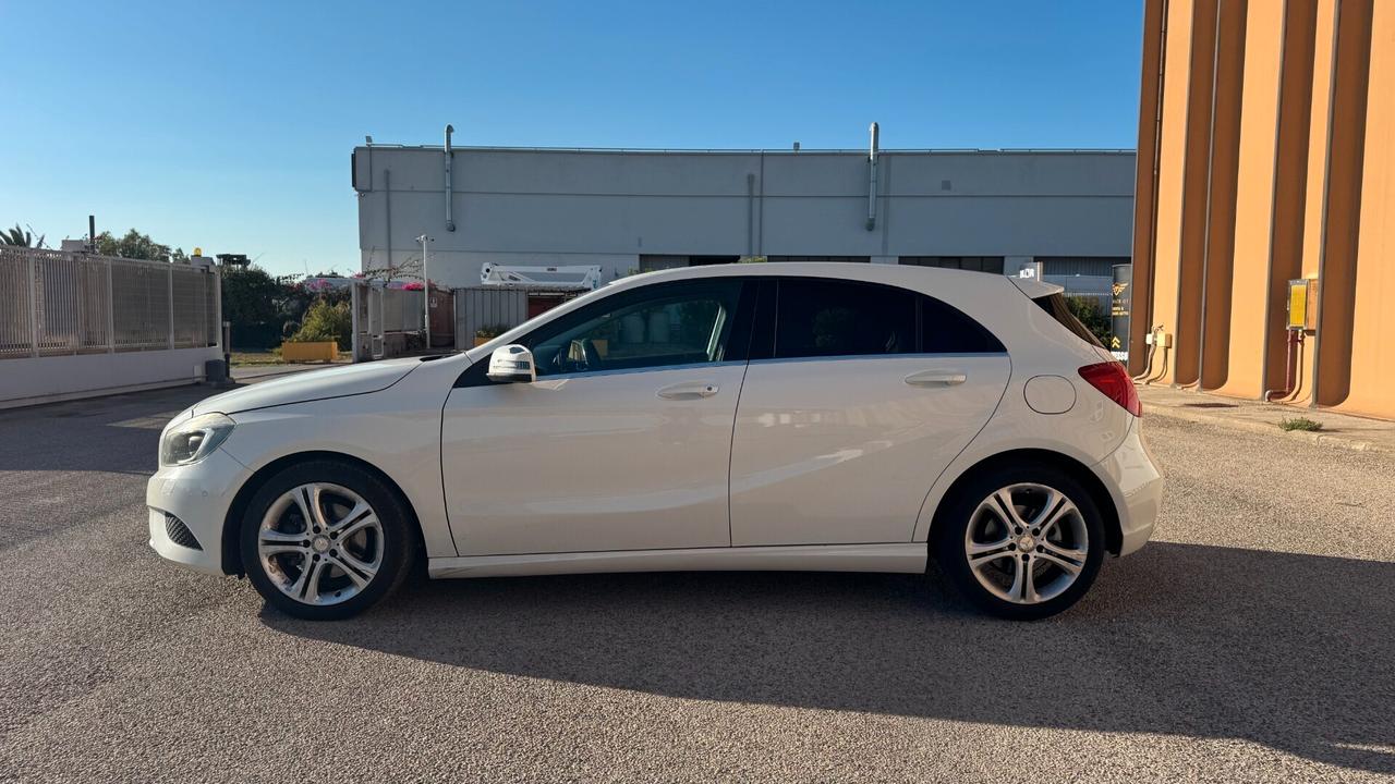 MERCEDES-BENZ A 200 CDI 136CV - 2014
