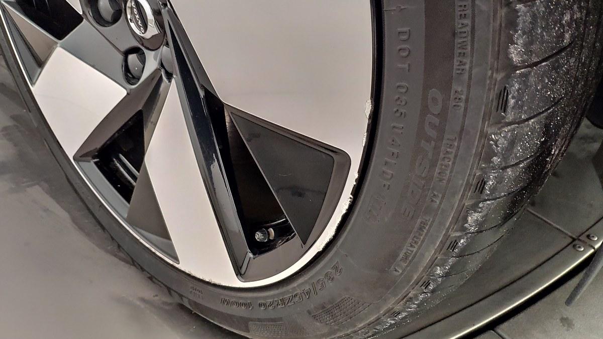 VOLVO C40 Recharge Twin Motor Awd Ultimate