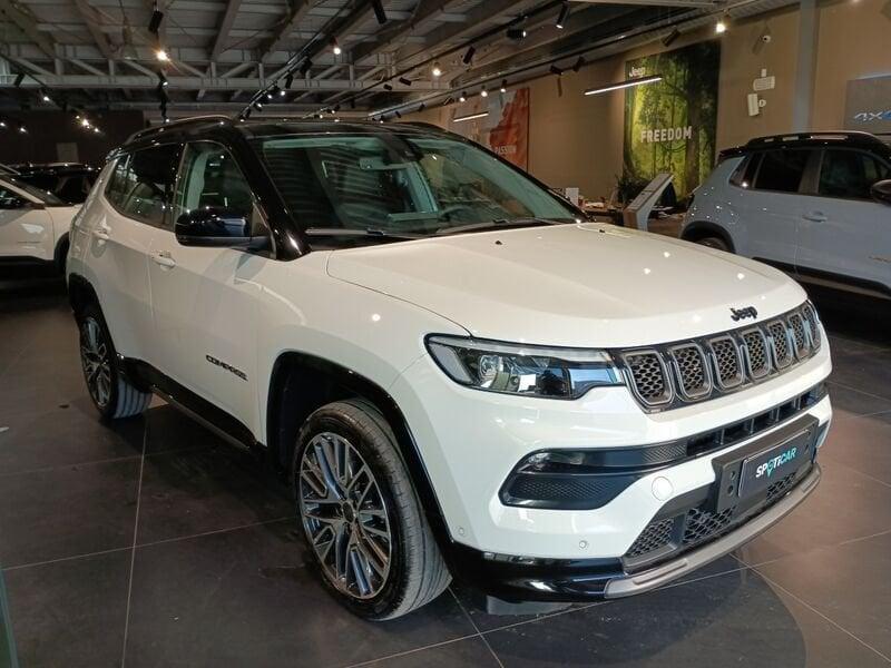 Jeep Compass e-Hybrid 1.5 Turbo MHEV T4 96kW Summit DDCT