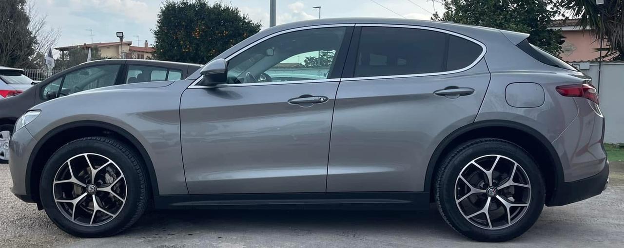 Alfa Romeo Stelvio Executive AT8 Q4 2.2 TurboDiesel 210cv