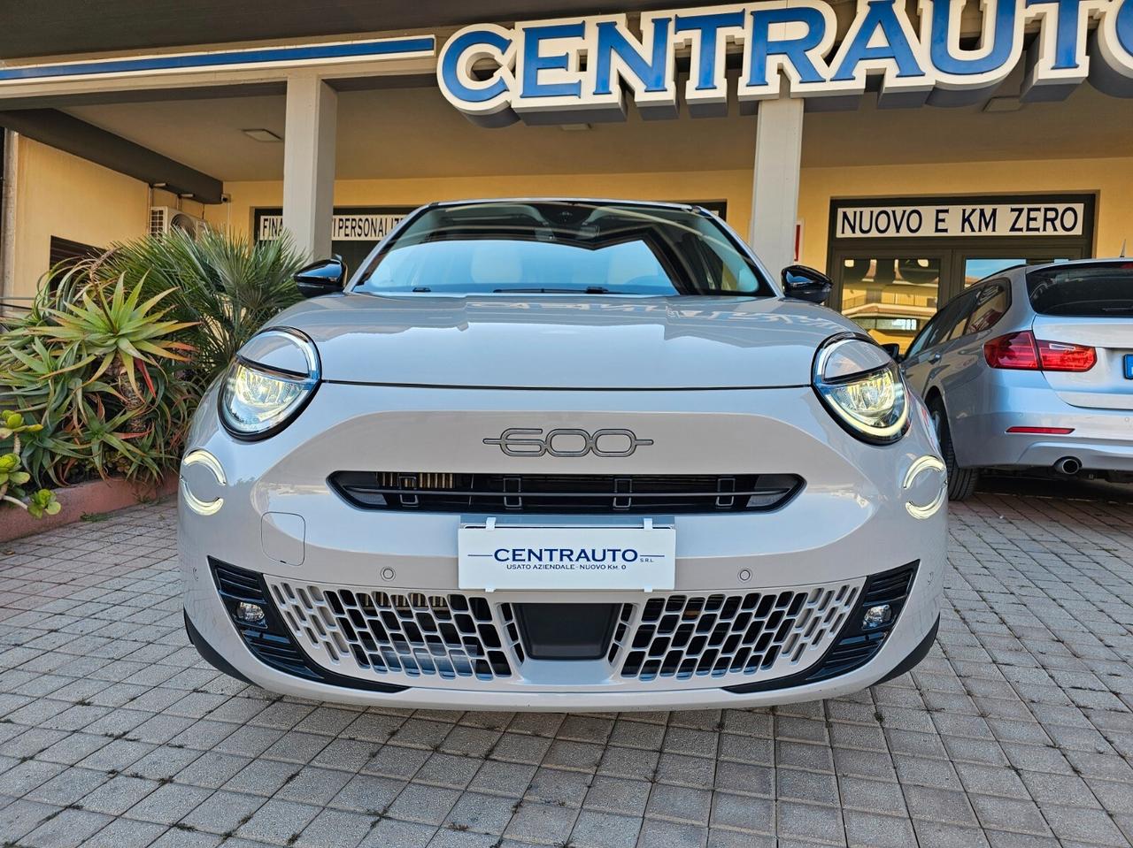 Fiat 600 Hybrid 110 CV DCT MHEV La Prima