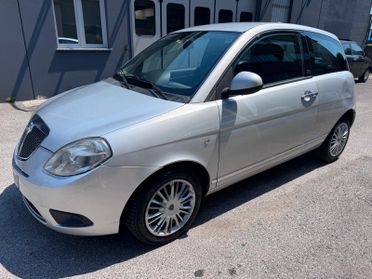 Lancia Ypsilon 1.3 MJT 75 CV Diva