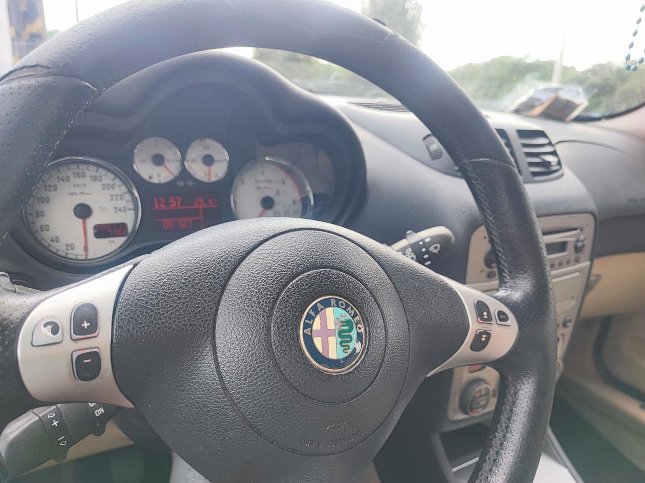 Alfa Romeo 147 1.9 JTD M-JET 150 CV 5 porte Dist.