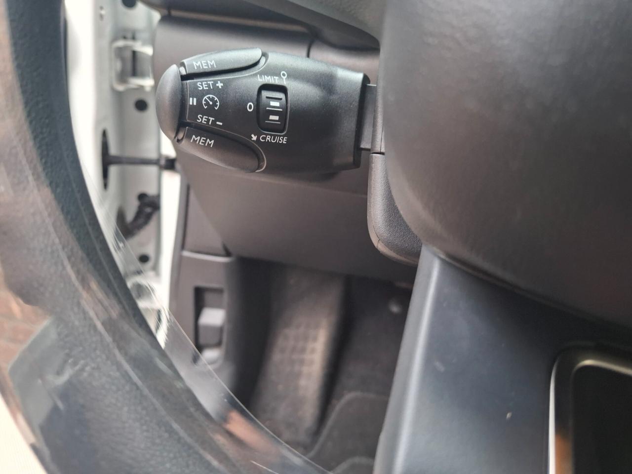 Citroen C3 PureTech 110 S&S EAT6 Elle automatica