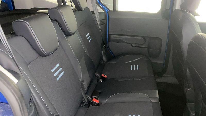Ford Tourneo Courier 1.0 EcoBoost Active