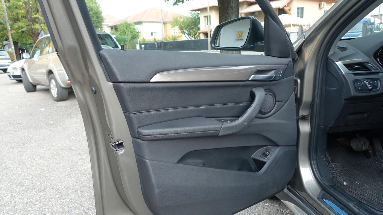 Bmw X1 sDrive18d xLine