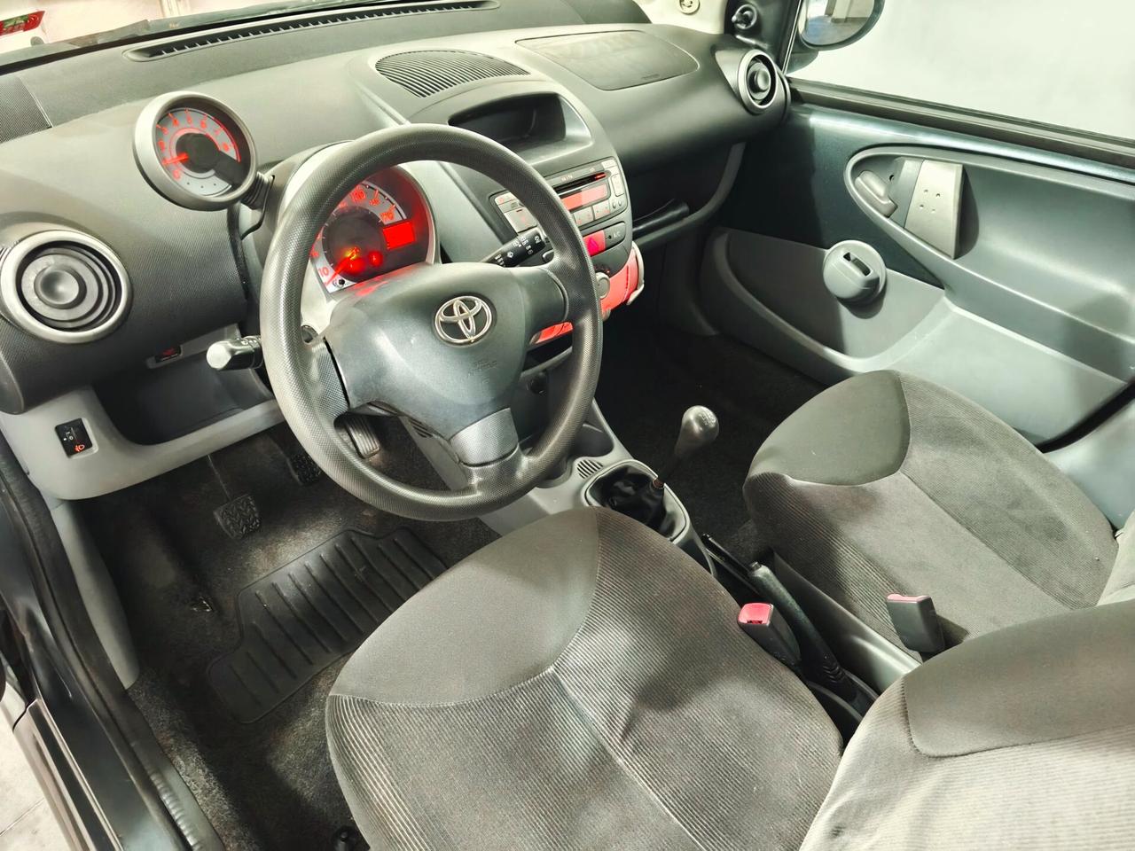 Toyota Aygo 1.0 12V VVT-i 5 porte