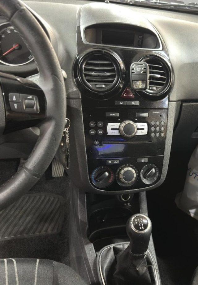 OPEL Corsa 1.2 3 porte Sport