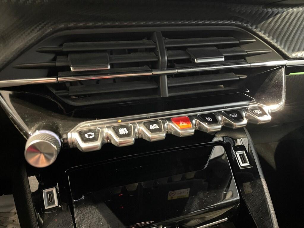 Peugeot 2008 II 2020 1.5 bluehdi 130CV Autom. GT Line