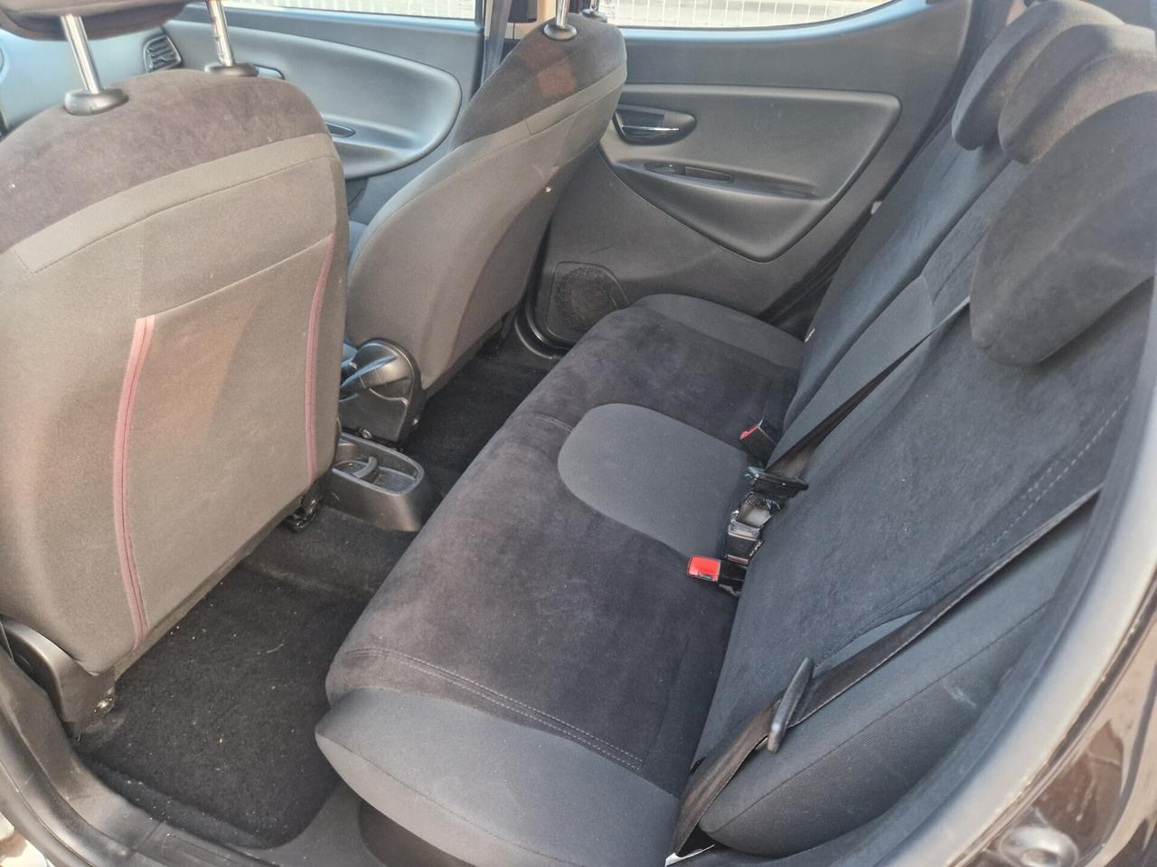 Lancia Ypsilon 1.2 69 Cv - 2011