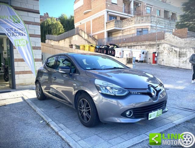 RENAULT Clio 1.2 75CV GPL 5 porte Costume National