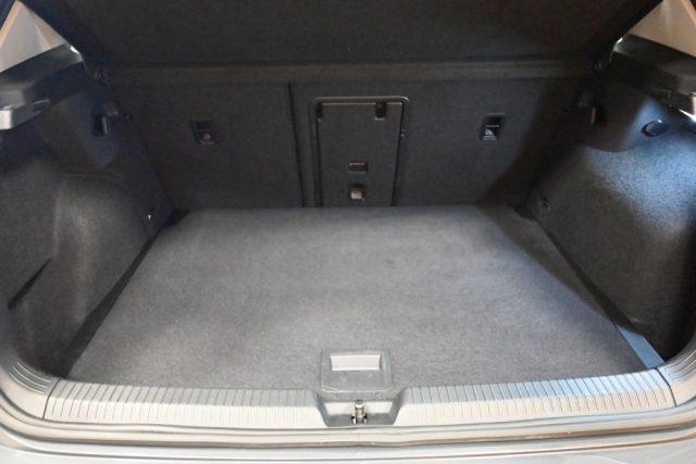 VOLKSWAGEN Golf 8 2.0 TDI STYLE 115CV DSG NAVI FULL X NEOPATENTATI