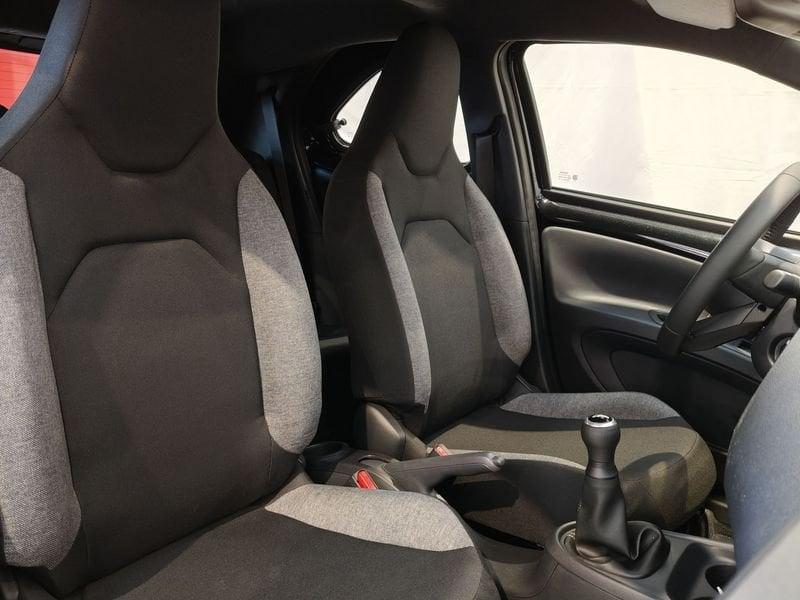 Toyota Aygo X Aygo X 1.0 VVT-i 72 CV 5 porte Active