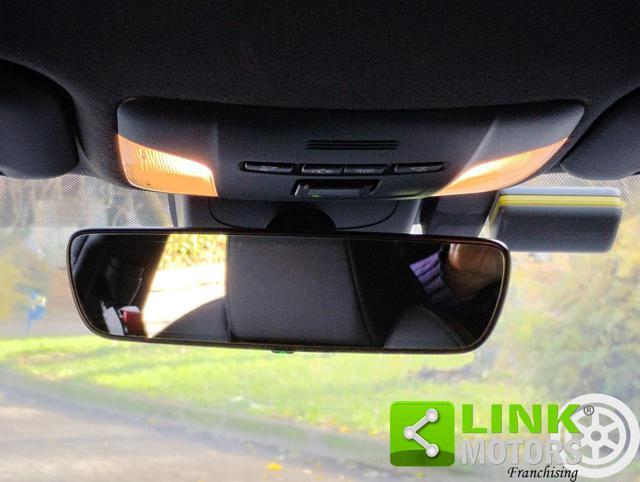 TOYOTA Corolla 1.8 Hybrid Style E-CVT