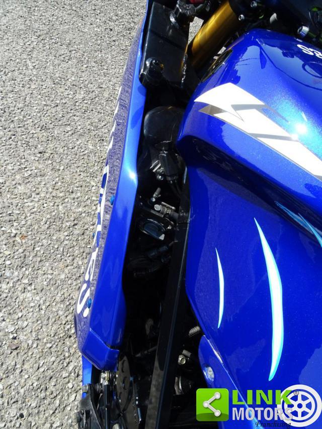 YAMAHA RD 500 LC REPLICA VALENTINO ROSSI