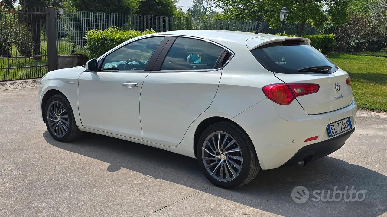 ALFA ROMEO GIULIETTA TENUTA MOLTO BENE
