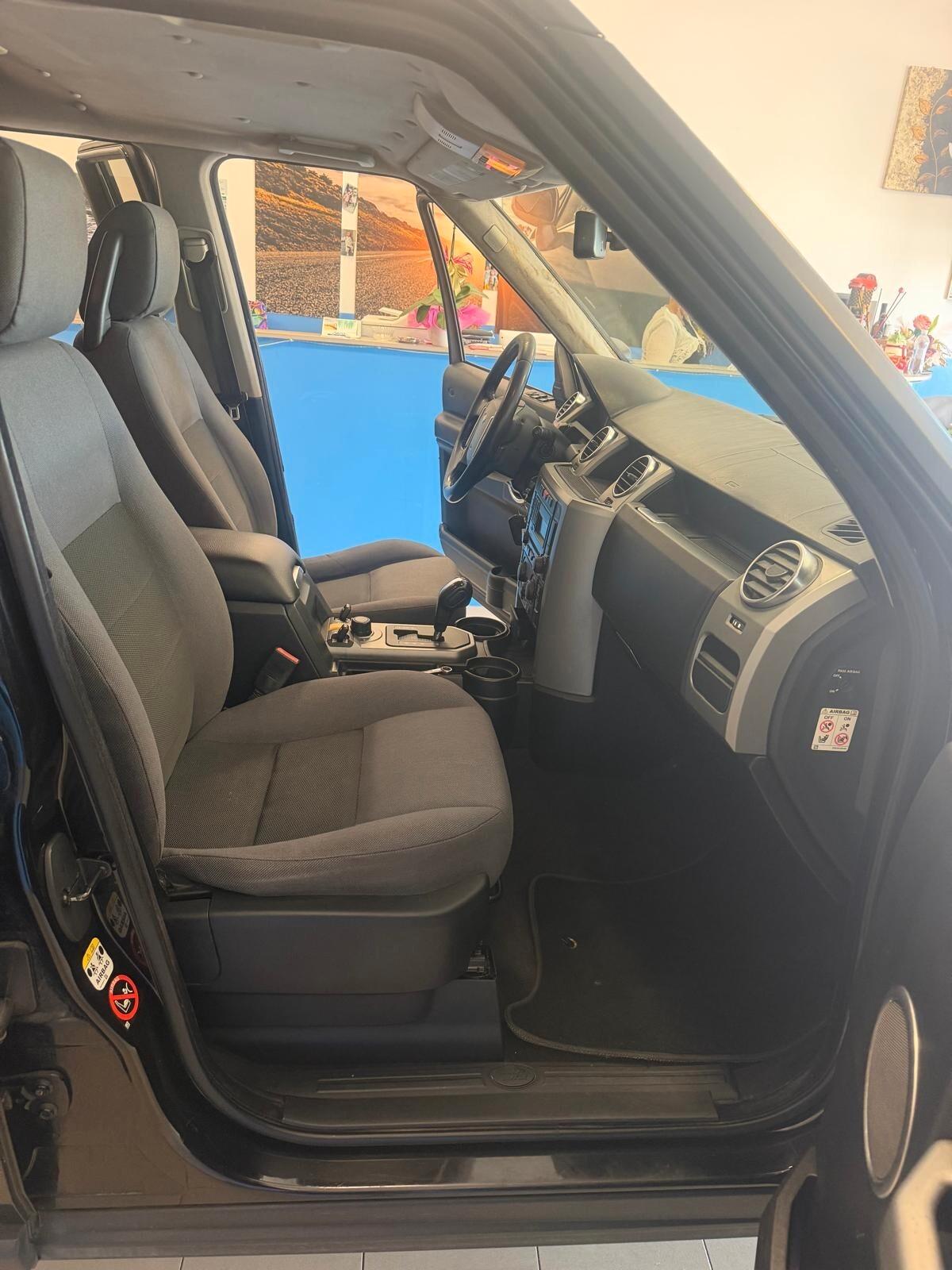 Land Rover Discovery 3 2.7 TDV6 HSE