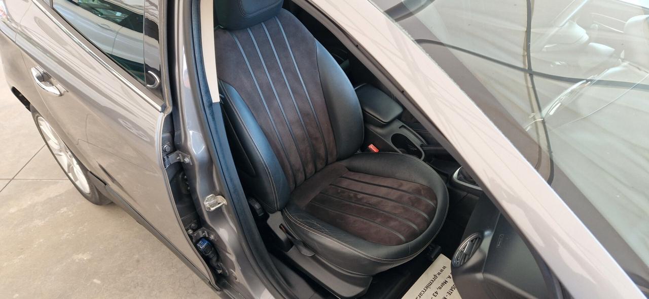 Lancia Delta 1.6 Mjt 120cv PLATINO