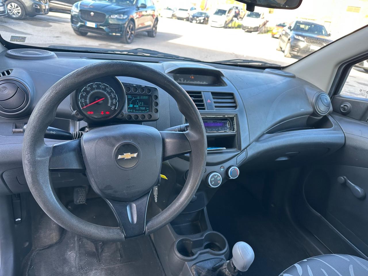 Chevrolet Spark 1.0 LT