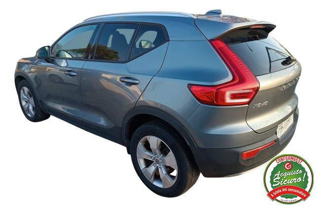 VOLVO XC40 D3 Momentum Navi Pelle Led Tetto Panoramico