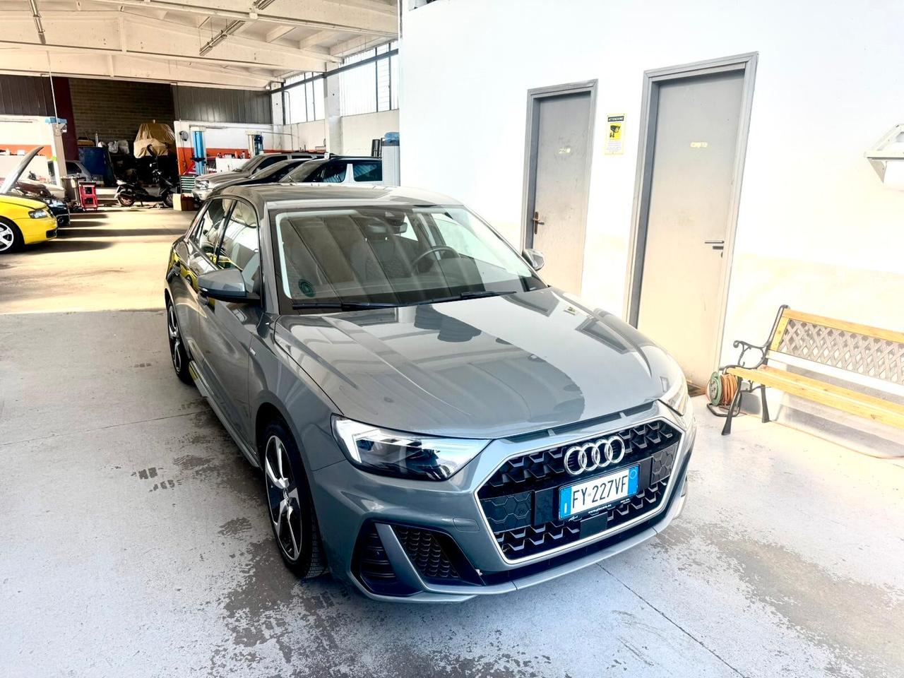 Audi A1 SPB 35 TFSI S tronic line edition